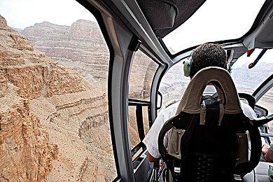 E3 2021：《战地2042》中文版实机预告片